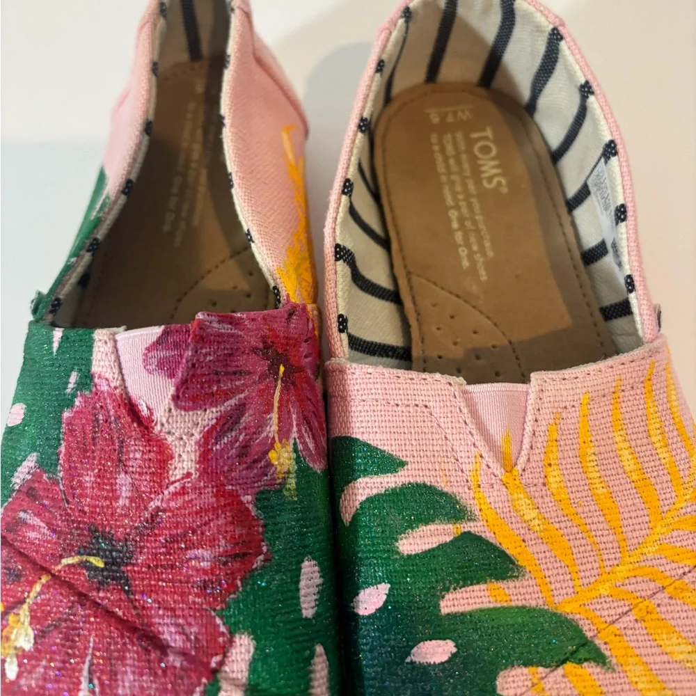 Toms Women’s 7.5W Hand Painted Canvas Alpargata Slip On Flat Shoes Tropical Vaca